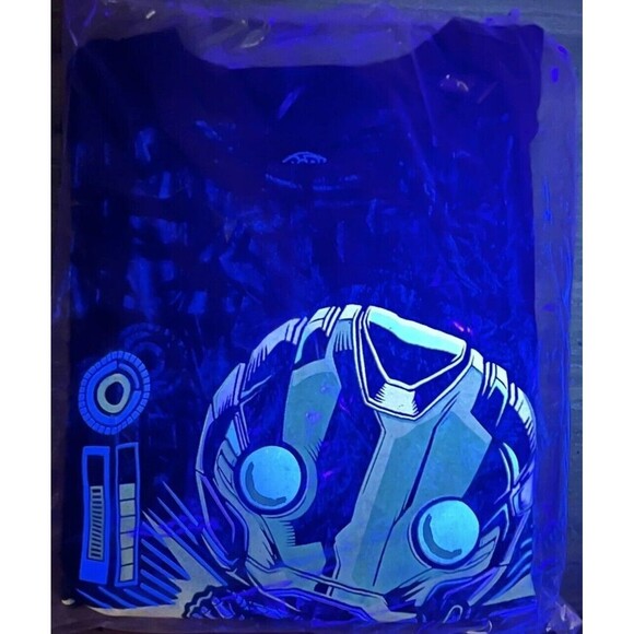 Funko Pop and T-shirt Ironman Rescue black light target exclusive Size Medium - Picture 2 of 5